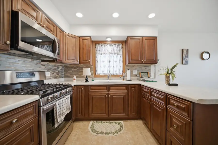 6428 W 85 Street, Burbank, IL 60459 - #3