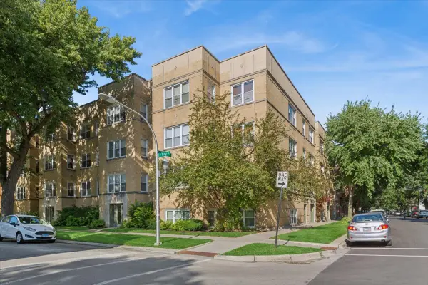 4307 N Troy Street #2, Chicago, IL 60618