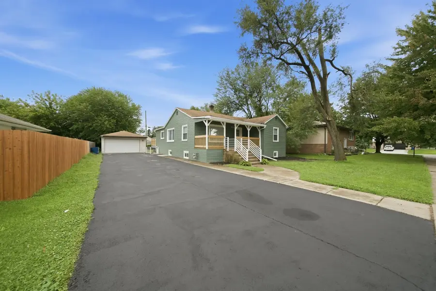 9839 Meade Avenue, Oak Lawn, IL 60453 - #2