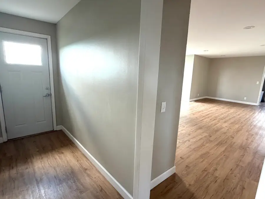 82 N 23rd Road, Peru, IL 61354 - #2