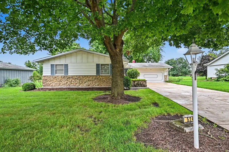 524 Parkside Drive, Sycamore, IL 60178 - #2