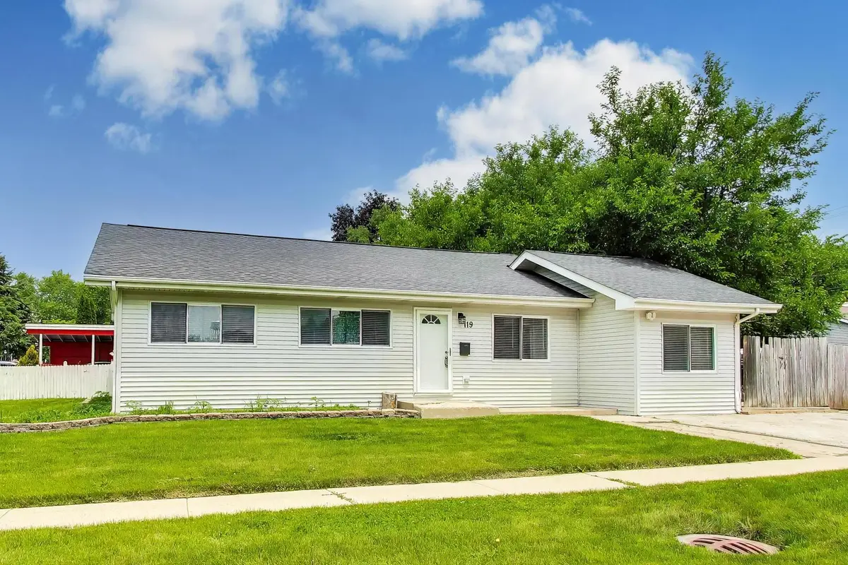 119 W Elmwood Avenue, West Chicago, IL 60185 - #1