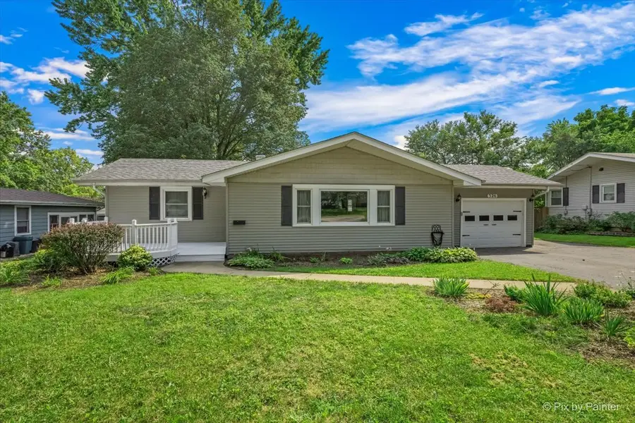 326 Farview Drive, North Aurora, IL 60542 - #2