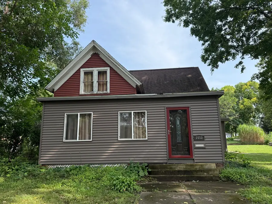 1012 Richard Street, Henry, IL 61537 - #2