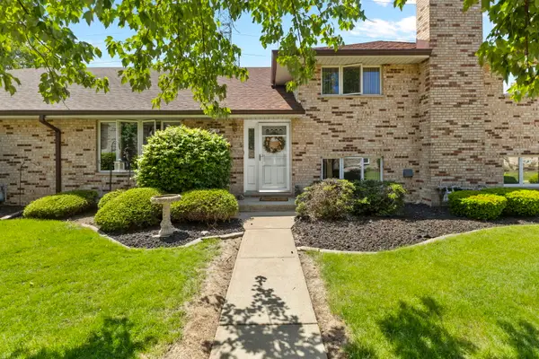 15221 S 74th Court #50, Orland Park, IL 60462