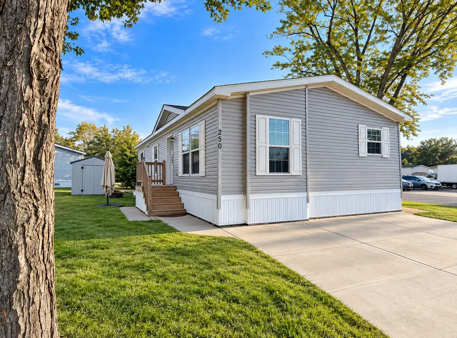 250 Sandalwood Street, Portage, IN 46368 - #2