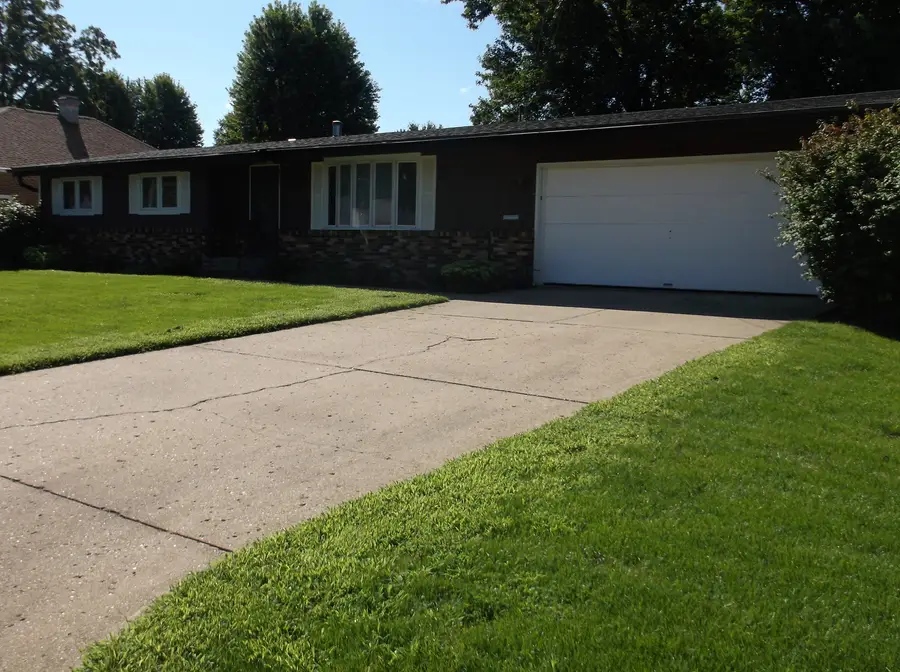 516 Orange Street, Princeton, IL 61356 - #2