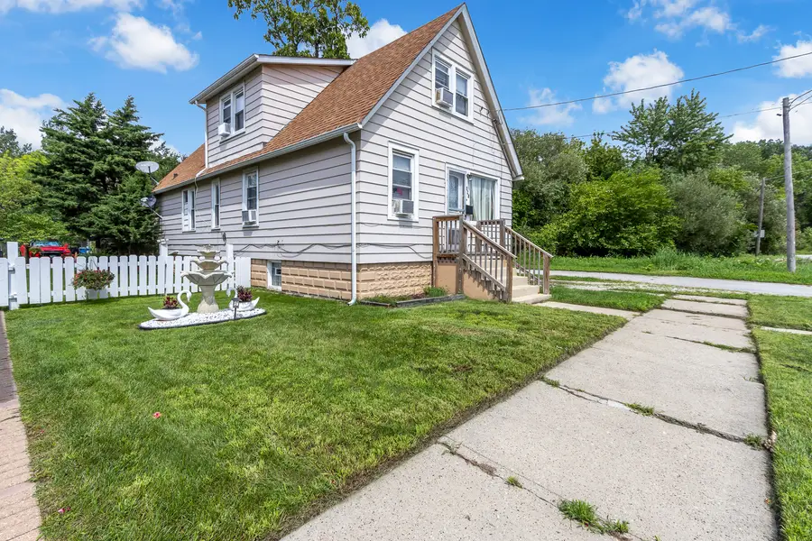 528 E 156th Street, Harvey, IL 60426 - #2
