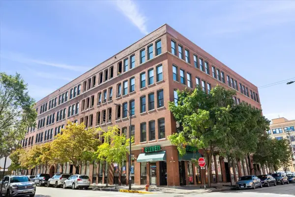 400 S Green Street #210, Chicago, IL 60607