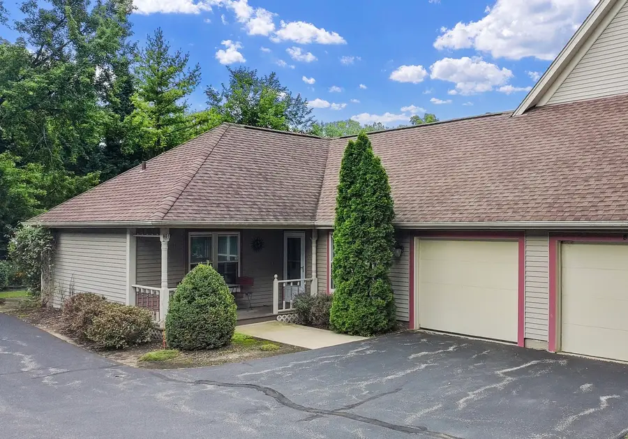 801 Victoria Drive #801, Woodstock, IL 60098 - #2
