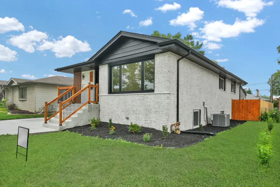 153 W 27th Place, Chicago Heights, IL 60411 - #2