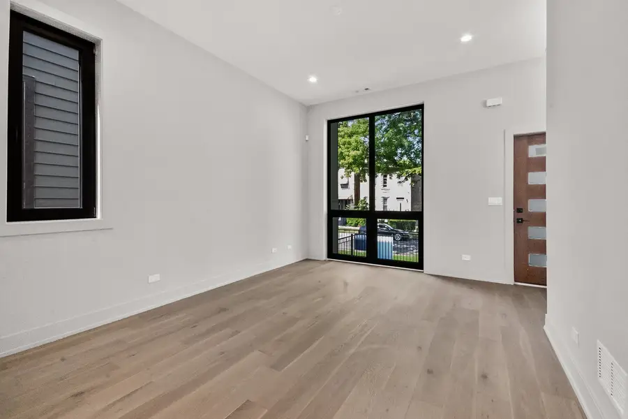 6641 S Evans Avenue, Chicago, IL 60637 - #2