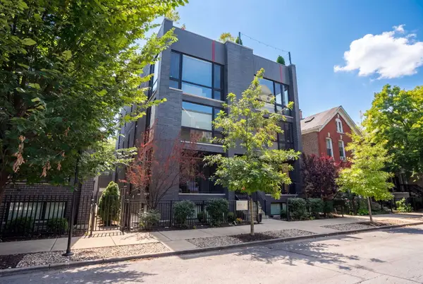 1459 W Superior Street #1E, Chicago, IL 60642