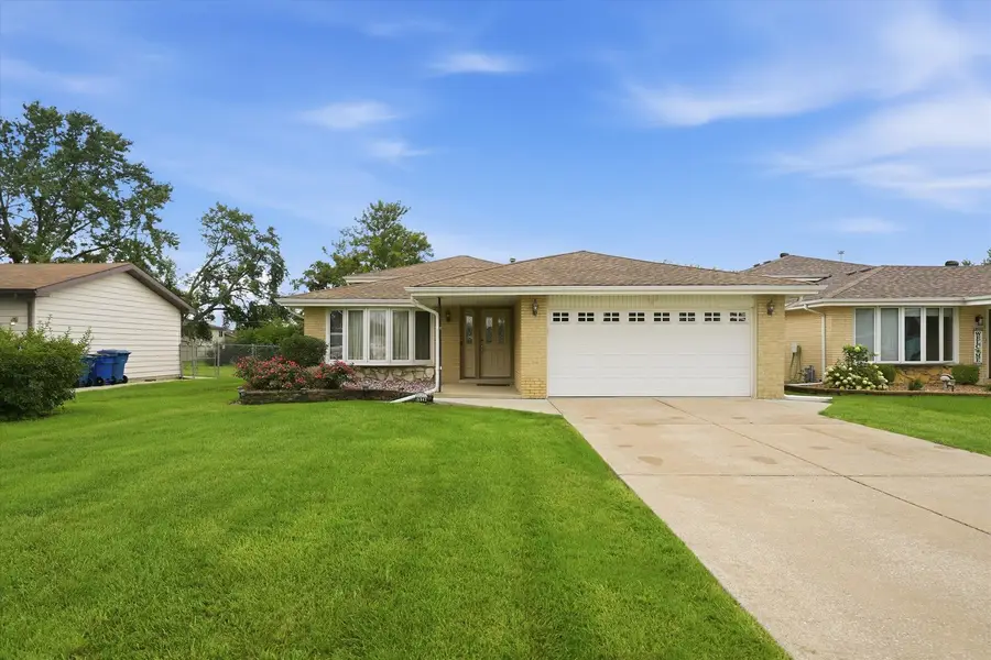 11942 S Lawler Avenue, Alsip, IL 60803 - #2