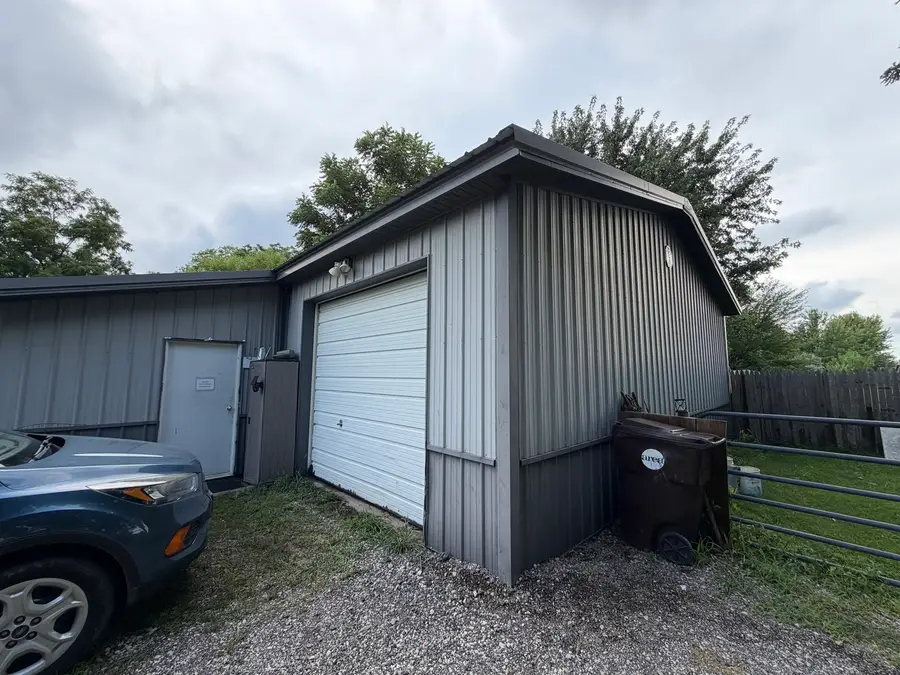 1200 N Main Street, Farmer City, IL 61842 - #2