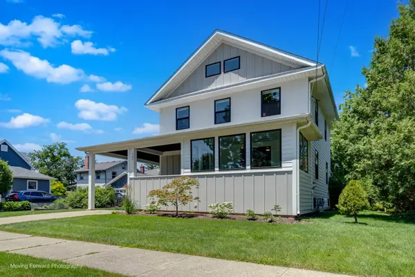 107 E Jefferson Avenue, Wheaton, IL 60187