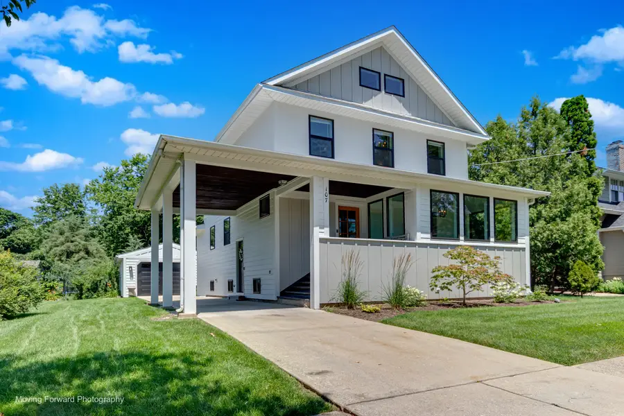 107 E Jefferson Avenue, Wheaton, IL 60187 - #2