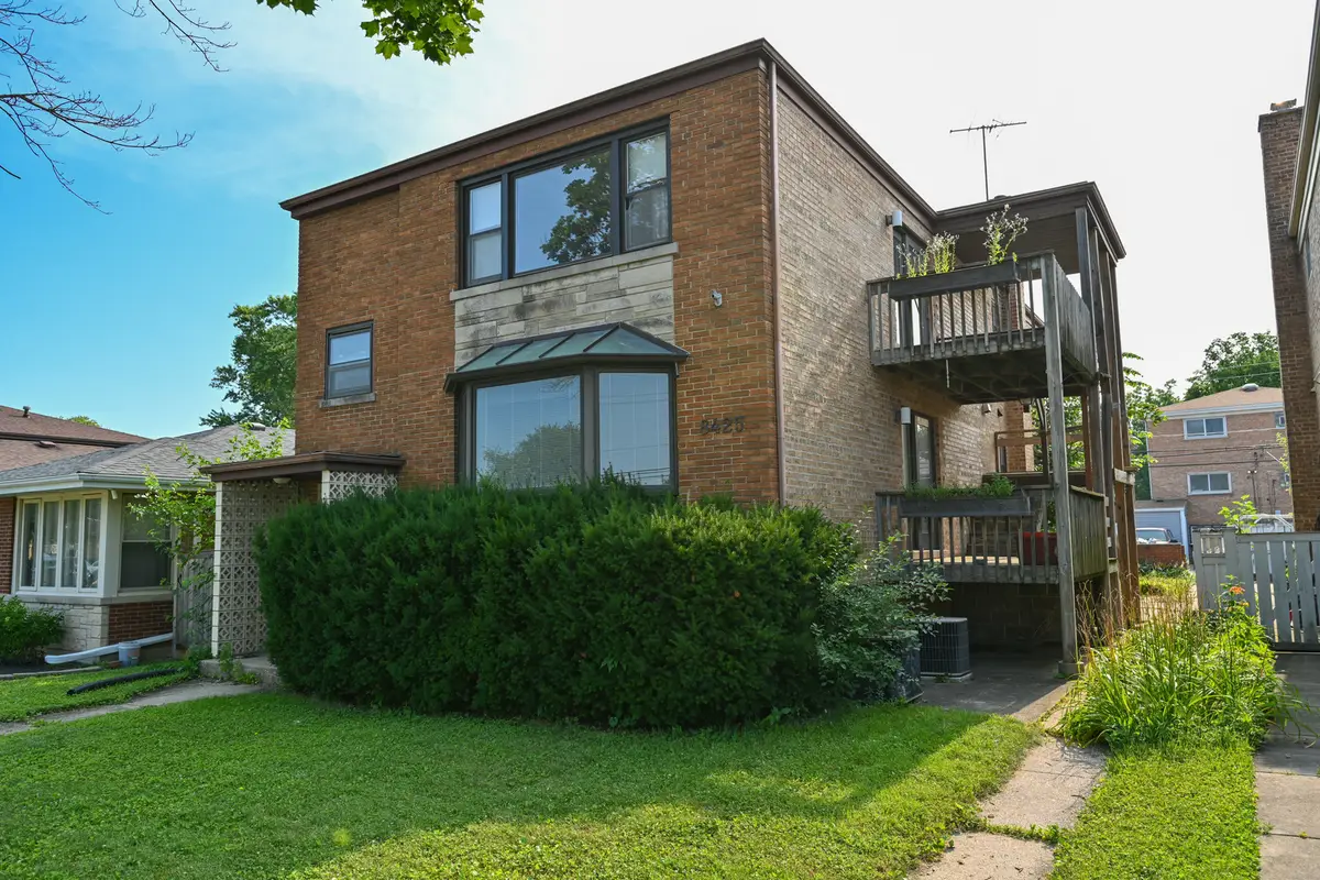 8425 Christiana Avenue, Skokie, IL 60076 - #1