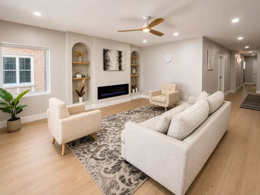 7611 S Ridgeland Avenue, Chicago, IL 60649 - #3