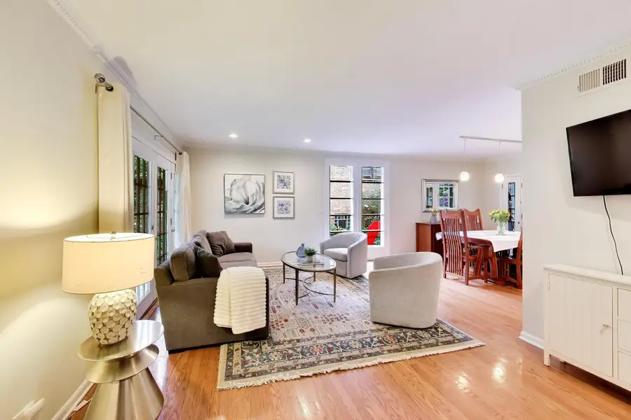 9439 Lincolnwood Drive, Evanston, IL 60203 - #3
