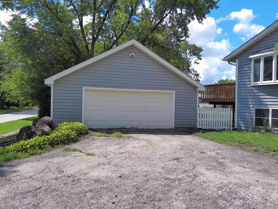 839 Bonniebrook Avenue, Mundelein, IL 60060 - #2