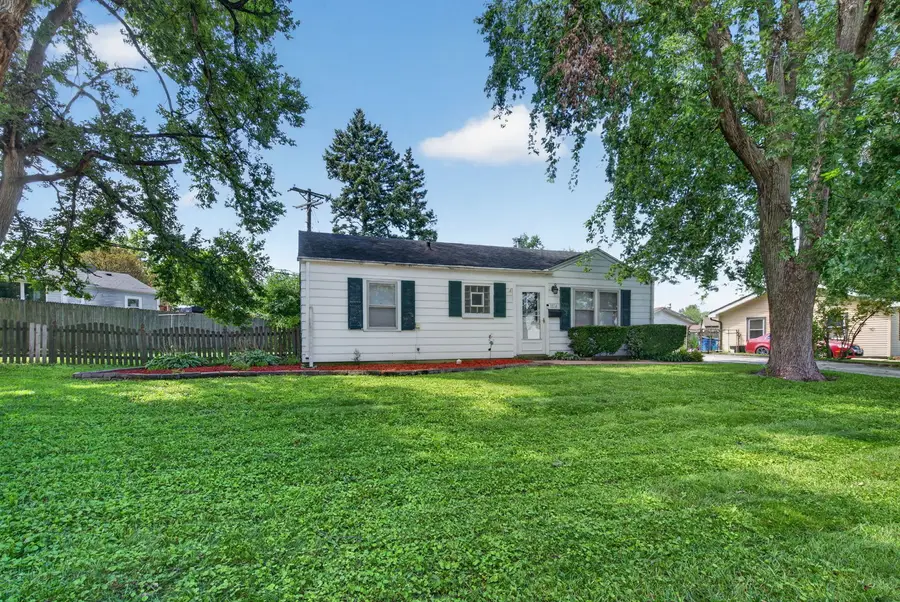 1814 Inner Circle Drive, Crest Hill, IL 60403 - #2