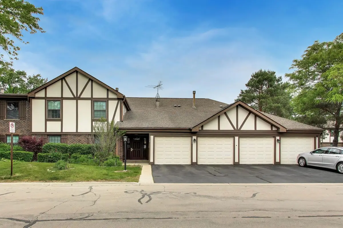 1264 Williamsburg Drive #D1, Schaumburg, IL 60193 - #1