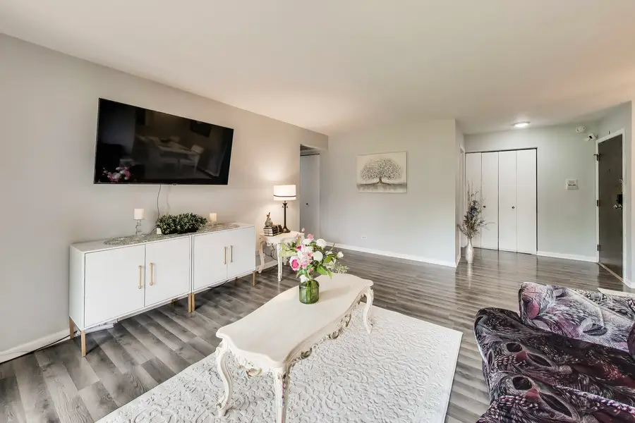 1264 Williamsburg Drive #D1, Schaumburg, IL 60193 - #2