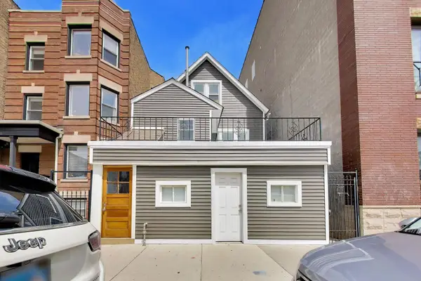 3450 W Diversey Avenue, Chicago, IL 60647