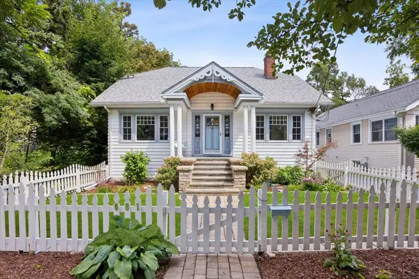 681 Western Avenue, Glen Ellyn, IL 60137