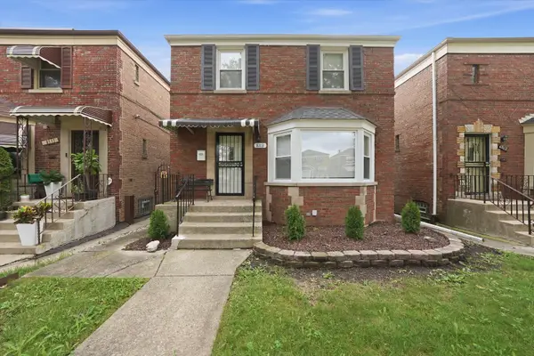 8113 S Campbell Avenue, Chicago, IL 60652