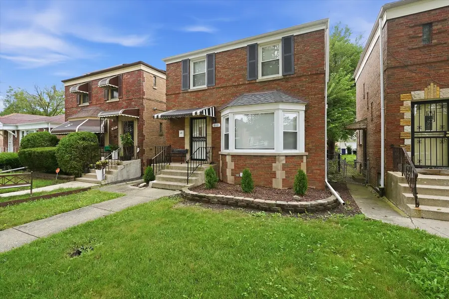 8113 S Campbell Avenue, Chicago, IL 60652 - #2