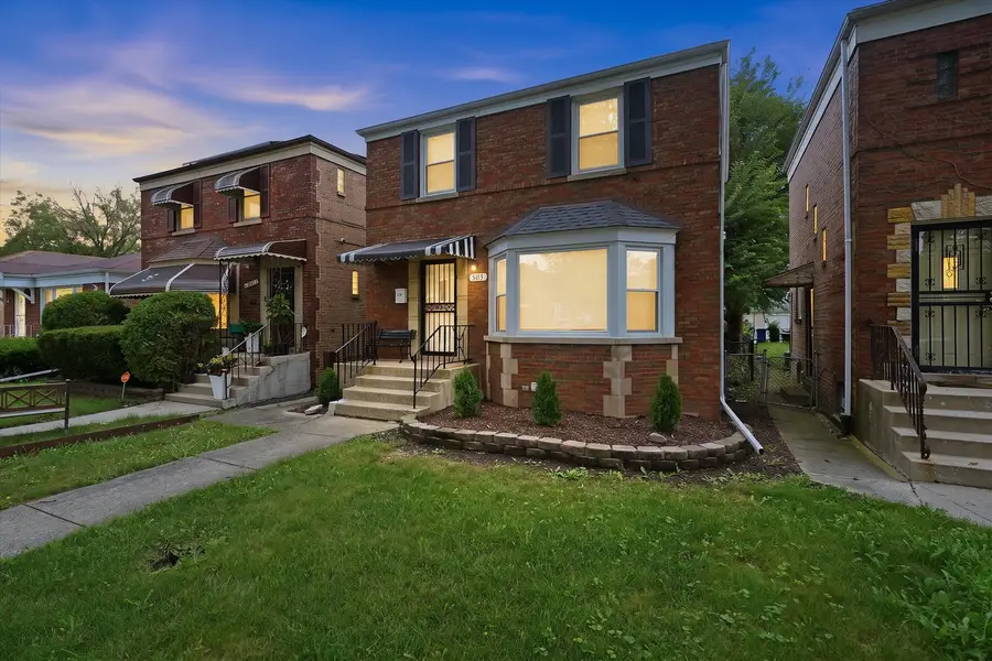 8113 S Campbell Avenue, Chicago, IL 60652 - #3