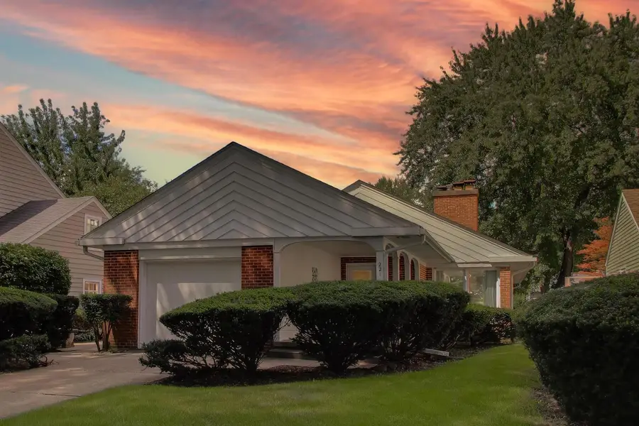 221 Ingleside Avenue, Aurora, IL 60506 - #2