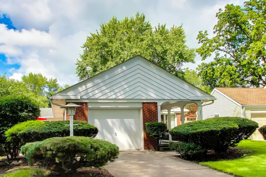 221 Ingleside Avenue, Aurora, IL 60506 - #3