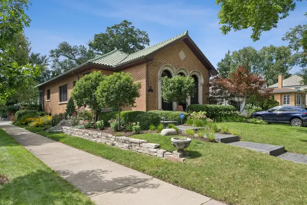 1101 Rossell Avenue, Oak Park, IL 60302
