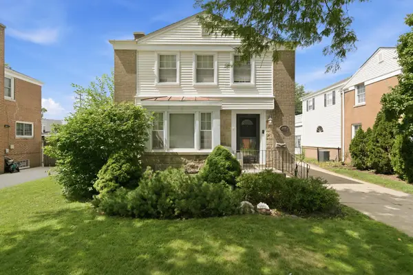 1446 Manchester Avenue, Westchester, IL 60154