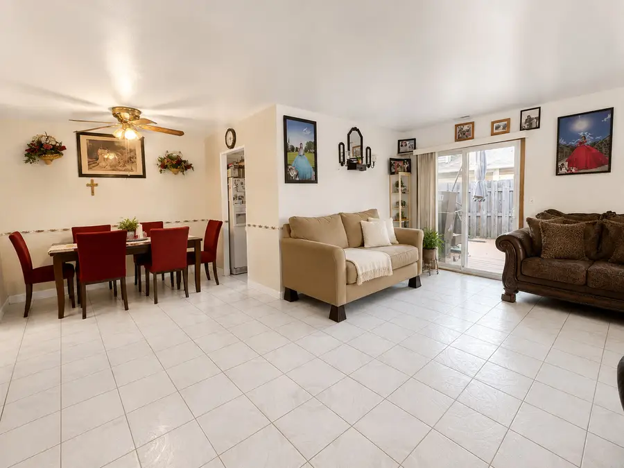1457 Fremont Drive, Hanover Park, IL 60133 - #3
