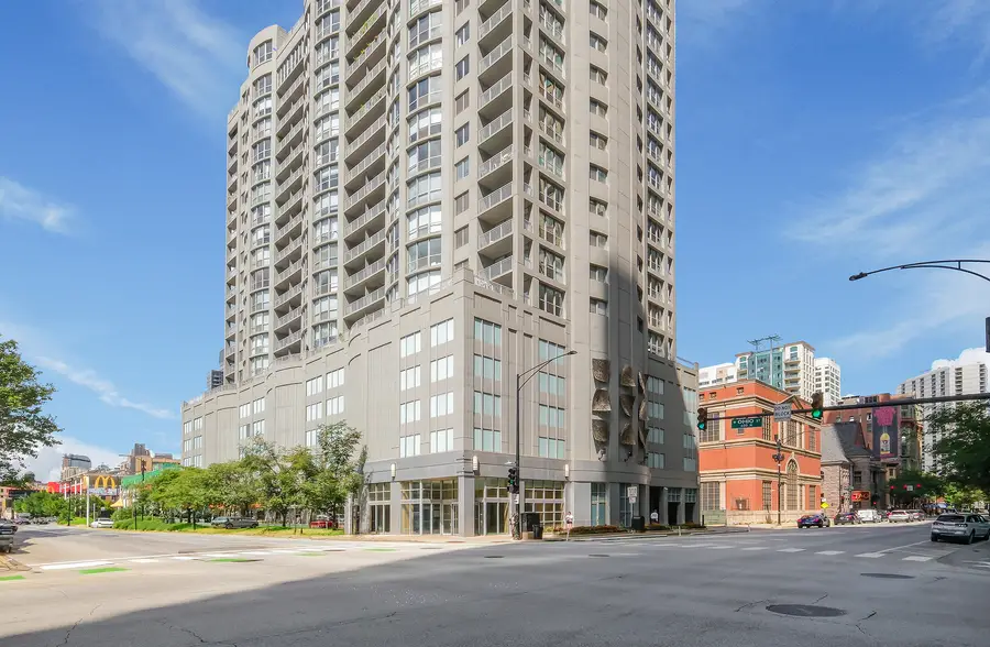 600 N Dearborn Street #1501, Chicago, IL 60654 - #2