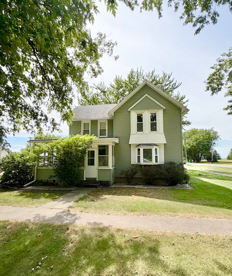 54 Lafayette Street, Saunemin, IL 61769 - #1
