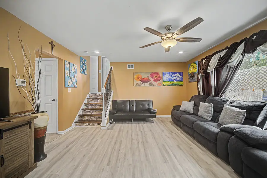 8043 Salisbury Avenue, Lyons, IL 60534 - #2