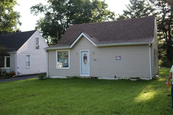 15251 Kilbourne Avenue, Midlothian, IL 60445