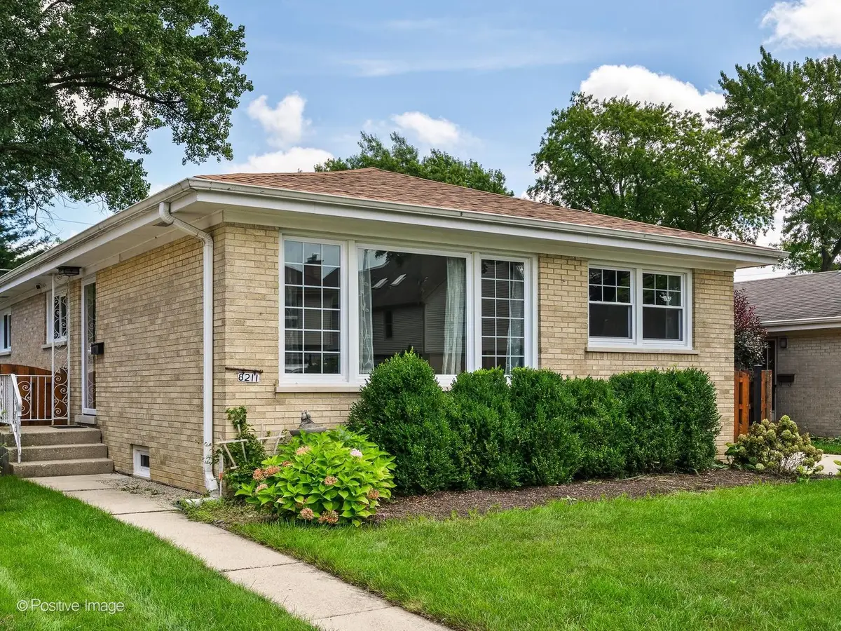 8211 Mango Avenue, Morton Grove, IL 60053 - #1