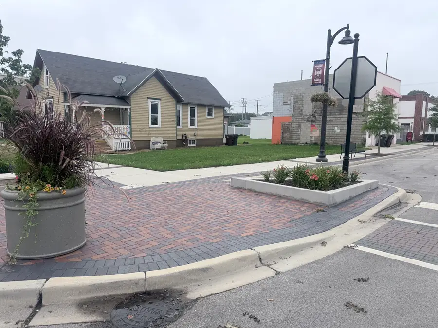 201 N Second Street, Peotone, IL 60468 - #2