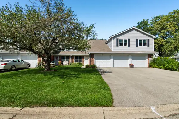 45 Willow Circle, Cary, IL 60013