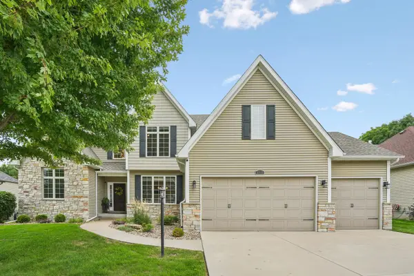 4969 Brittany Court, Bettendorf, IA 52722