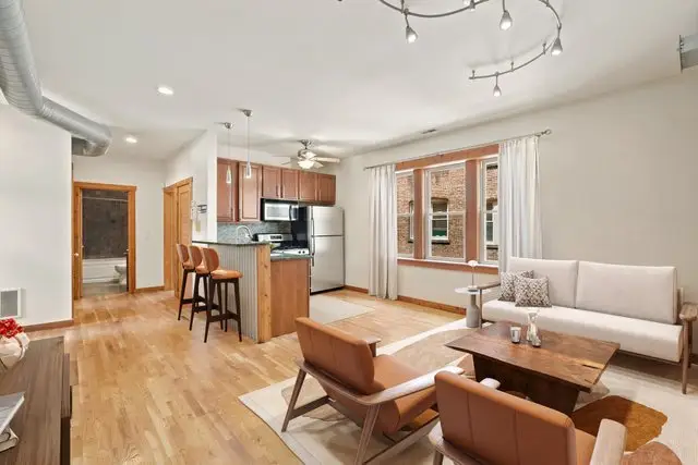 4104 N Mozart Street #2W, Chicago, IL 60618 - #2