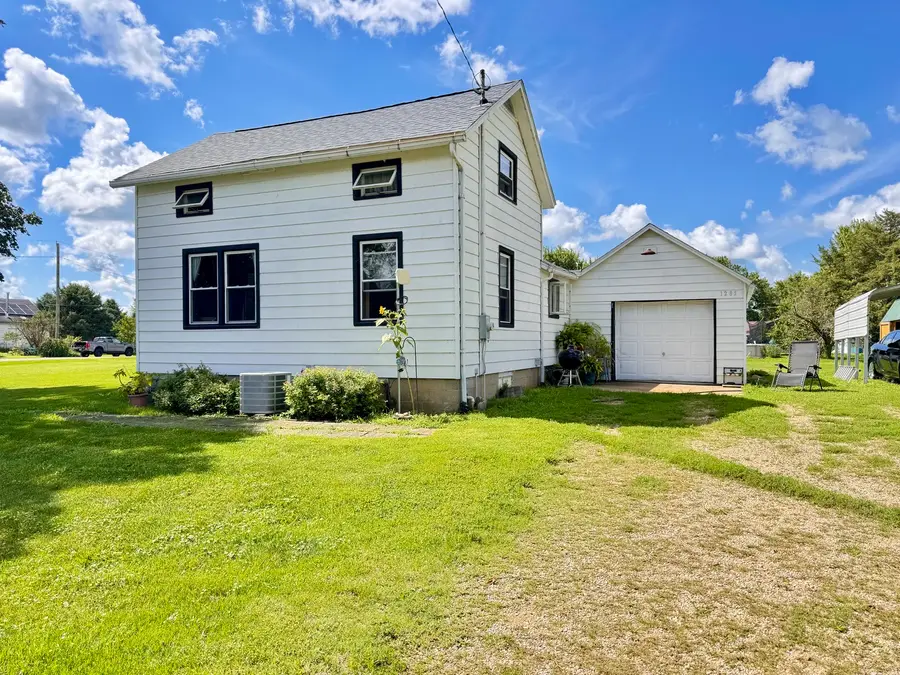 1285 Hickory Street, Eldena, IL 61324 - #2