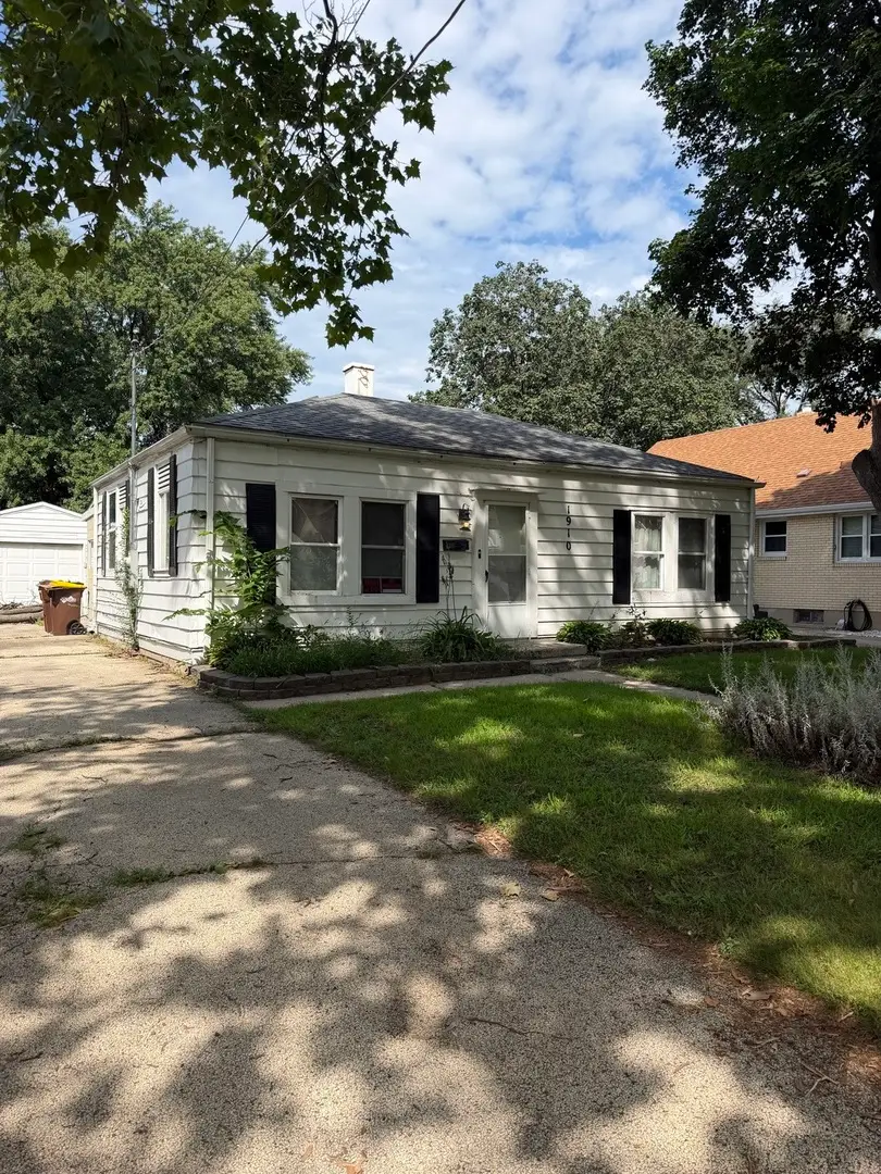 1910 Carney Avenue, Rockford, IL 61103 - #2