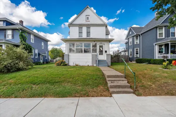 1435 10th Street, Moline, IL 61265